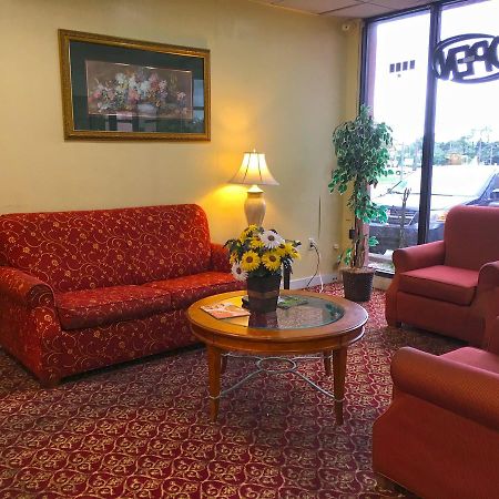 Budgetel Inn And Suites Birmingham Esterno foto