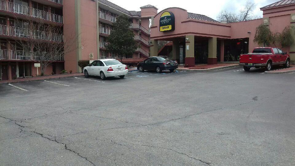 Budgetel Inn And Suites Birmingham Esterno foto