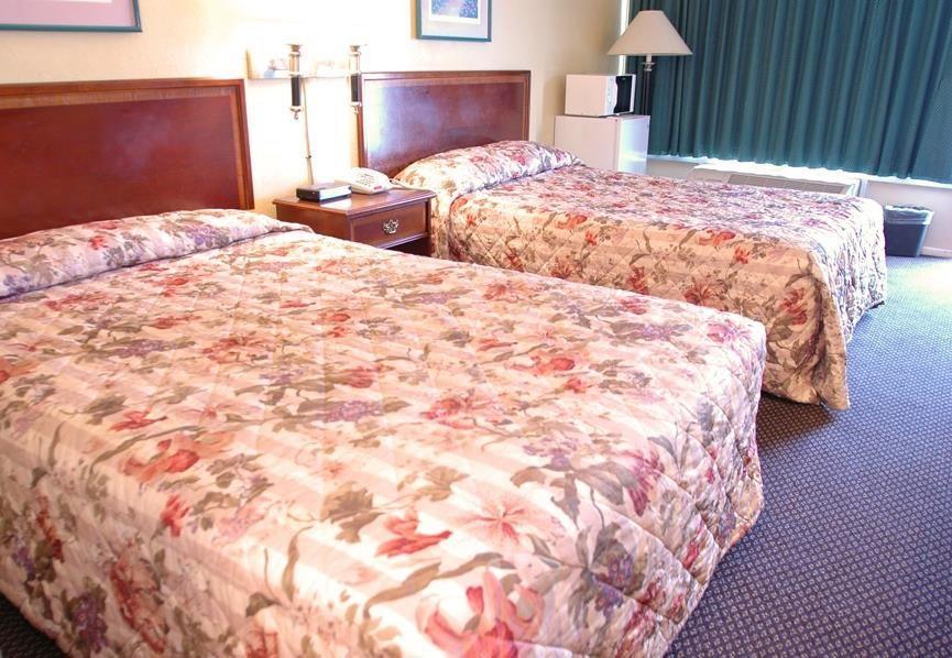 Budgetel Inn And Suites Birmingham Esterno foto